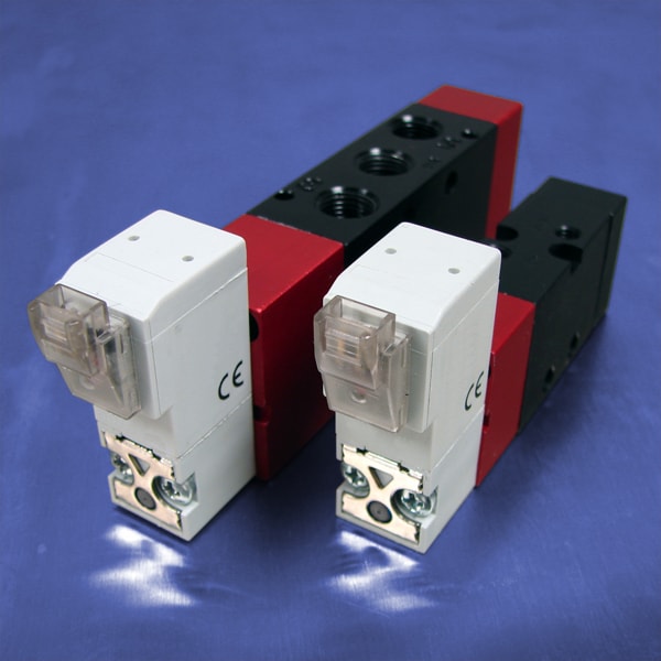 Line Connector (24V DC 4Way, Solenoid Operated Valves) Pneumadyne