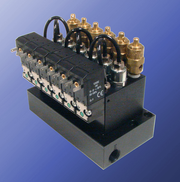 Single block assembly to control pneumatic lift