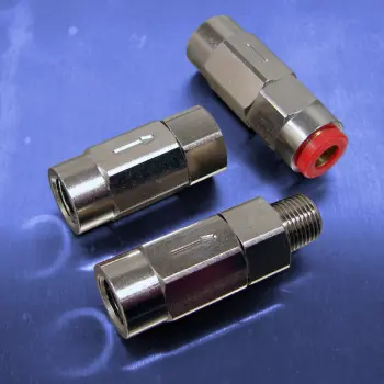 1/8 NPT (F) Input Port (Quick Exhaust Valves) 1/8 NPT (F) Input Port (Quick Exhaust Valves)